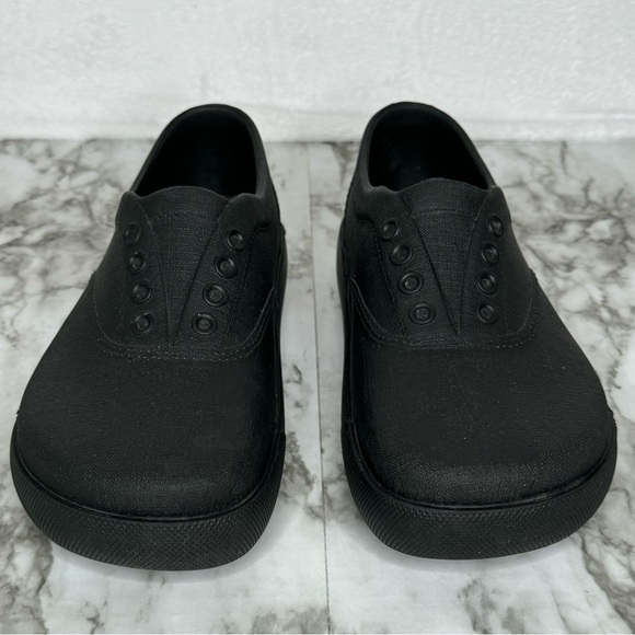 Klogs Footwear‎ Men's Shark Black- Sz 9 (Medium width) - Picture 2 of 9